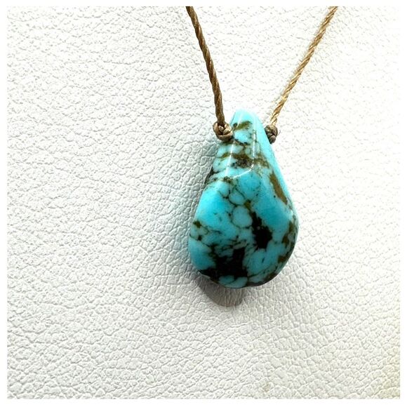Turquoise teardrop sterling silver dainty cord necklace - Picture 10 of 10
